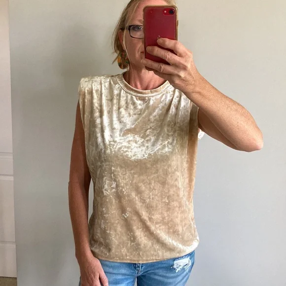 Beige Color Velvet Sleeveless Top - Picture 3 of 10